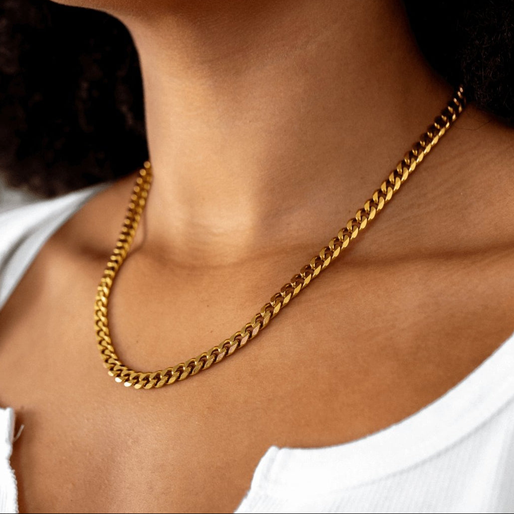 Collar Selenza Cadena Cubana Bañado en Oro de 18 quilates
