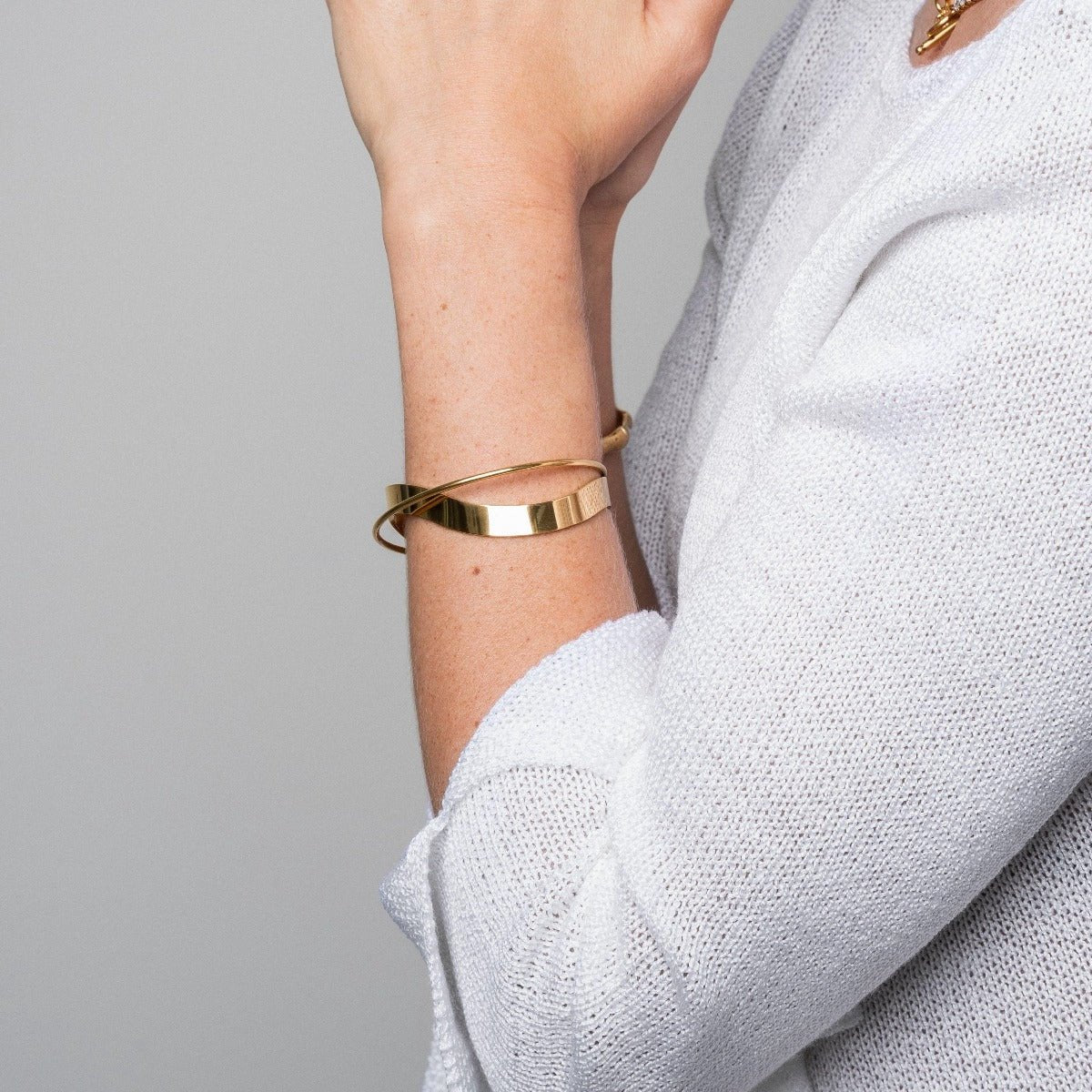 Brazalete Inter Bañado en Oro de 18k