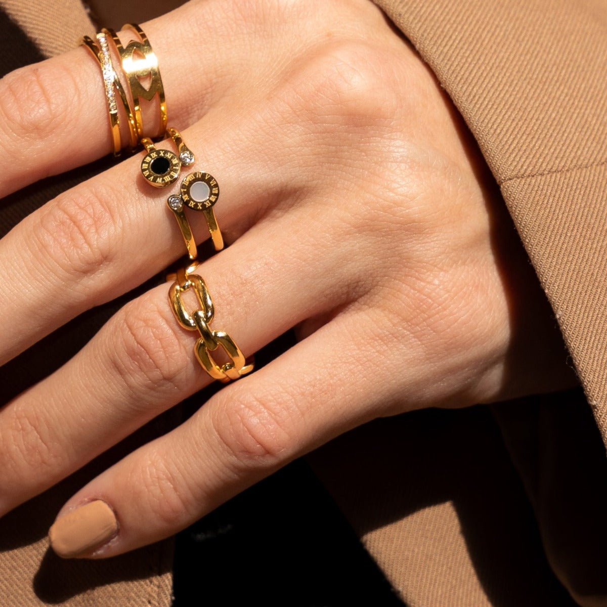 Anillo Ajustable Eslabón Bañado en Oro 18K