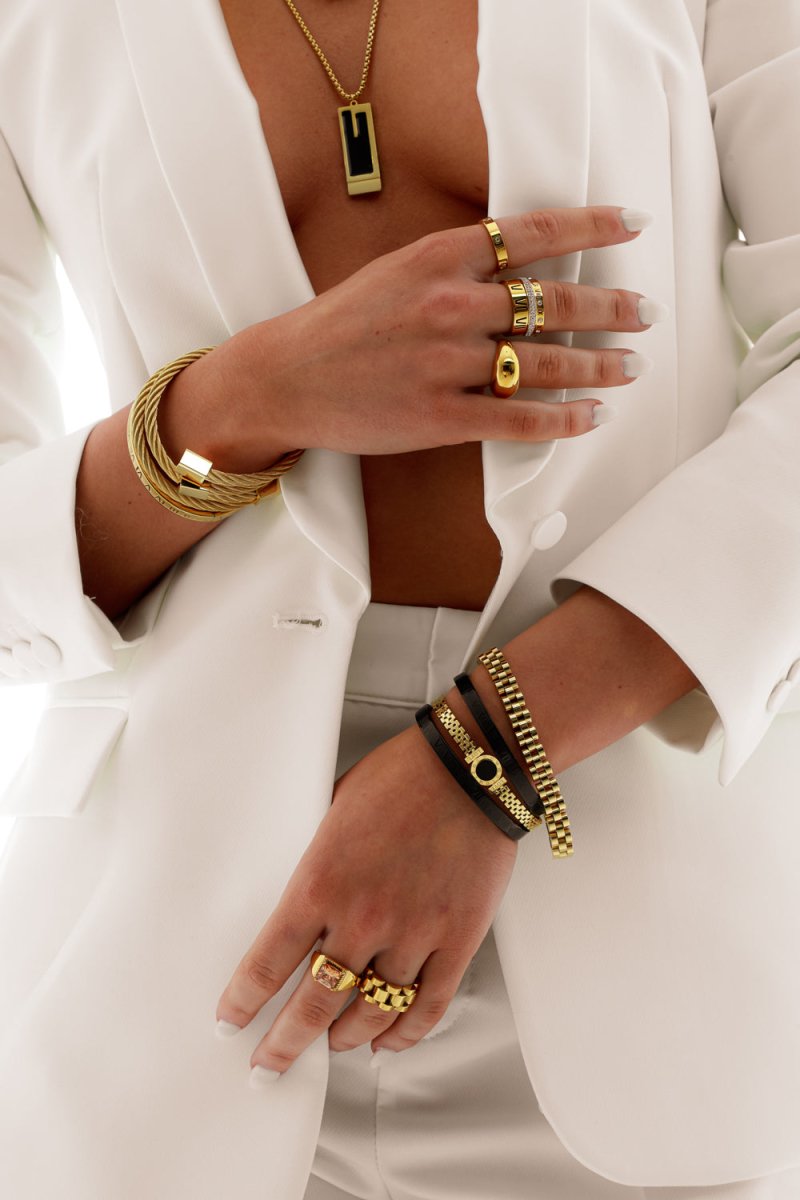 Brazalete Hera Piedra Ónix Bañado en Oro 18K