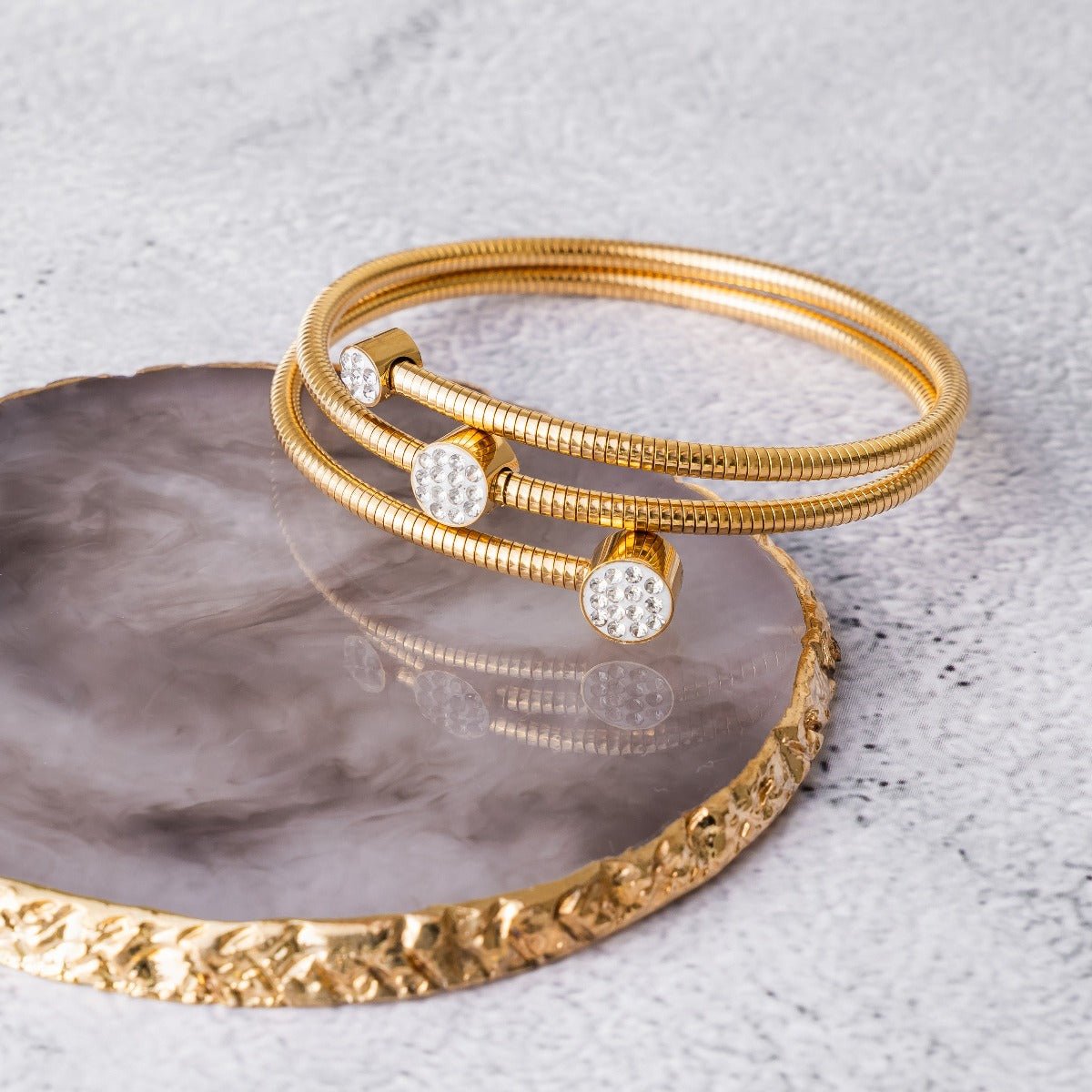 Pulsera Espiral Cristales Bañada en Oro de 18k