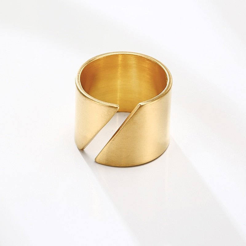 Anillo Hips Bañado en Oro 18K