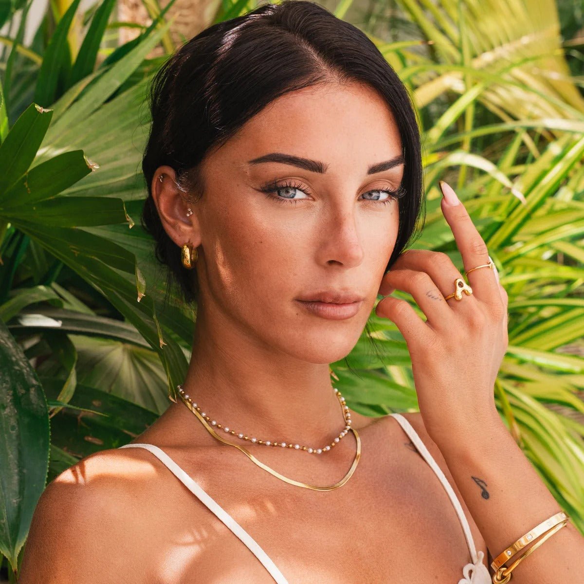 Mix of Pearl Necklaces with 18-karat Gold Plating