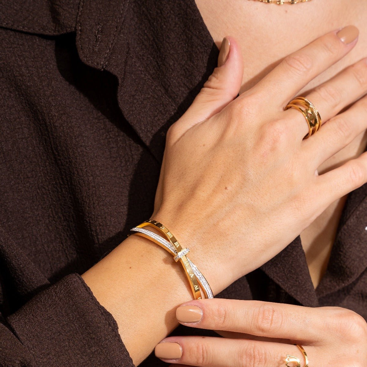 Brazalete Romano Circonita Bañado en Oro 18K