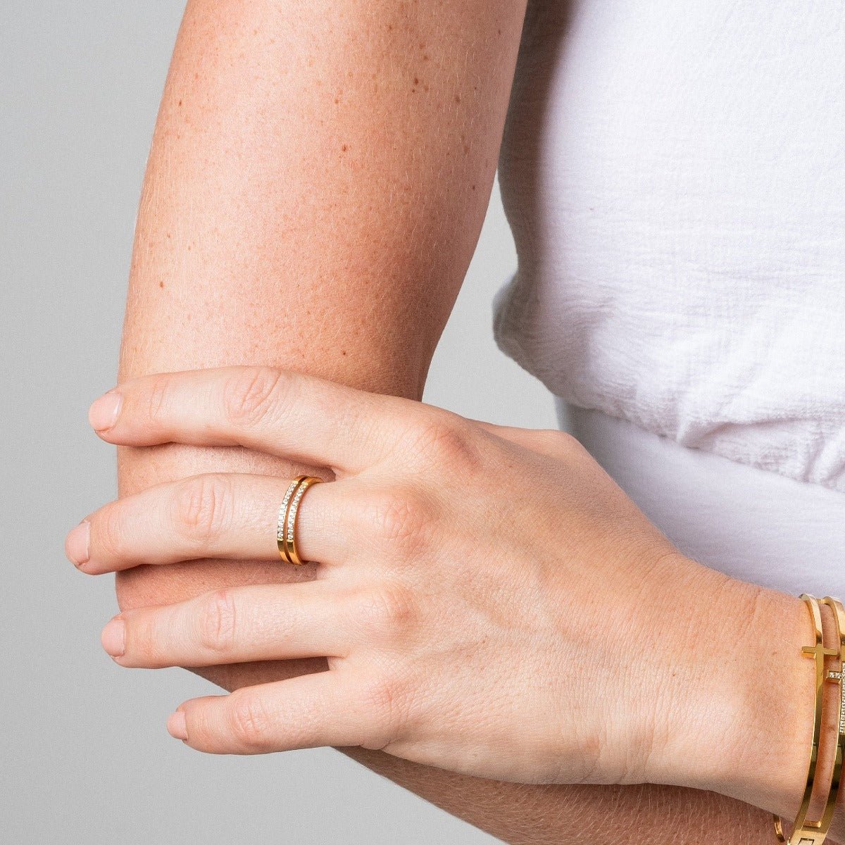 Anillo de Doble Capa Chapado en Oro de 18k