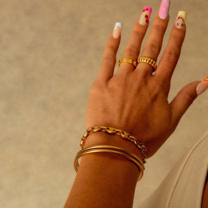 Brazalete Espiral Triple Chapado en Oro 18K