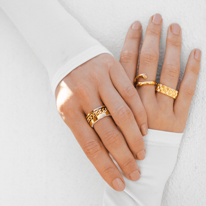 Anillo de Eslabones de Zirconia Bañado en Oro de 18K