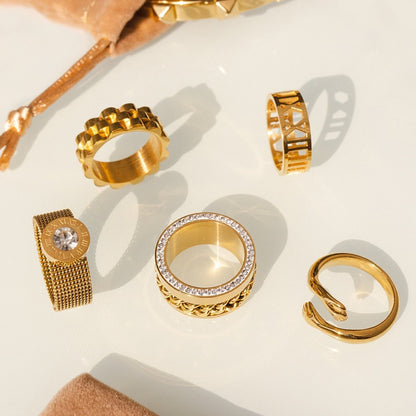 Anillo de Eslabones de Zirconia Bañado en Oro de 18K